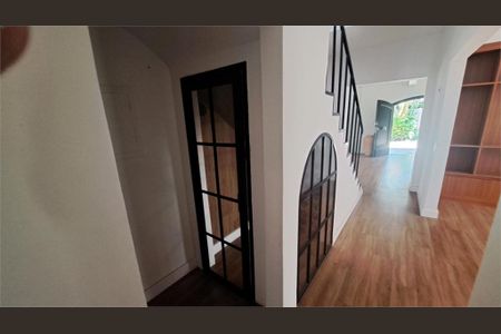 Casa à venda com 300m², 4 quartos e 6 vagas
