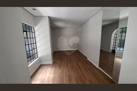 Casa à venda com 300m², 4 quartos e 6 vagas