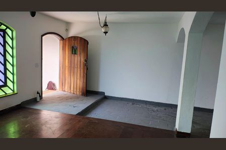 Casa para alugar com 300m², 5 quartos e 8 vagas Casa para alugar com 300m², 5 quartos e 8 vagasSala