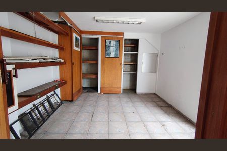 Casa para alugar com 300m², 5 quartos e 8 vagas Casa para alugar com 300m², 5 quartos e 8 vagasÁrea externa