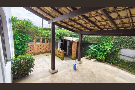 Casa para alugar com 300m², 5 quartos e 8 vagas Casa para alugar com 300m², 5 quartos e 8 vagasÁrea externa