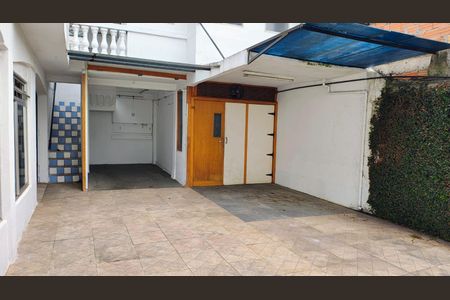 Casa para alugar com 300m², 5 quartos e 8 vagas Casa para alugar com 300m², 5 quartos e 8 vagasÁrea externa