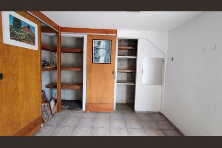 Casa para alugar com 300m², 5 quartos e 8 vagas Casa para alugar com 300m², 5 quartos e 8 vagasÁrea externa