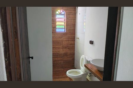 Casa para alugar com 300m², 5 quartos e 8 vagas Casa para alugar com 300m², 5 quartos e 8 vagasBanheiro