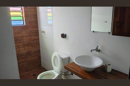Casa para alugar com 300m², 5 quartos e 8 vagas Casa para alugar com 300m², 5 quartos e 8 vagasBanheiro