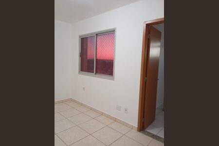 Quarto de apartamento para alugar com 3 quartos, 65m² em Vila Cruzeiro do Sul, Aparecida de Goiânia