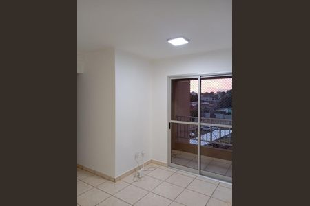 Sala de apartamento para alugar com 3 quartos, 65m² em Vila Cruzeiro do Sul, Aparecida de Goiânia