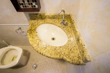 Apartamento para alugar com 75m², 2 quartos e 2 vagas Apartamento para alugar com 75m², 2 quartos e 2 vagasBanheiro social