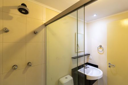 Banheiro de kitnet/studio para alugar com 1 quarto, 27m² em Jardim Paulista, São Paulo