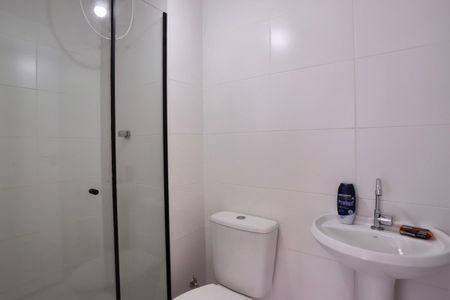 Apartamento para alugar com 33m², 2 quartos e sem vaga Apartamento para alugar com 33m², 2 quartos e sem vagaBanheiro