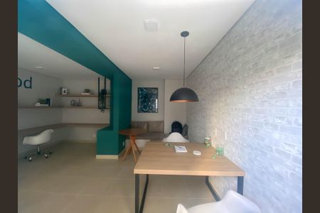 Apartamento para alugar com 33m², 2 quartos e sem vaga