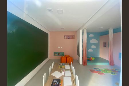 Apartamento para alugar com 33m², 2 quartos e sem vaga