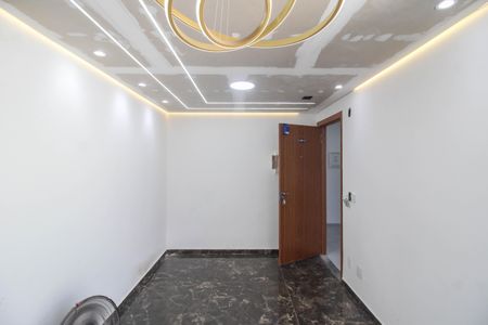 Sala de apartamento para alugar com 2 quartos, 45m² em Jardim Alvorada, Nova Iguaçu