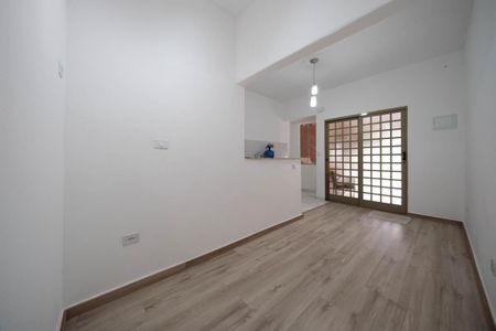 Casa para alugar com 40m², 2 quartos e 1 vagaSala/Cozinha