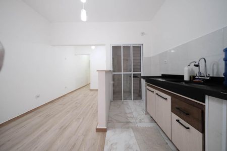 Casa para alugar com 40m², 2 quartos e 1 vagaSala/Cozinha
