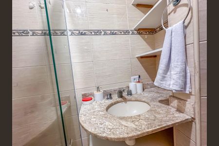 Apartamento para alugar com 90m², 4 quartos e sem vaga