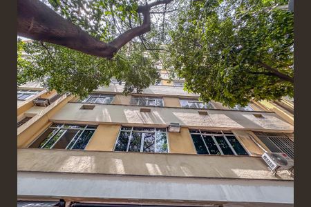 Apartamento para alugar com 90m², 4 quartos e sem vaga