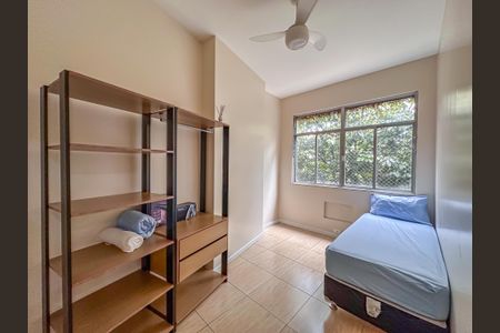 Apartamento para alugar com 90m², 4 quartos e sem vaga