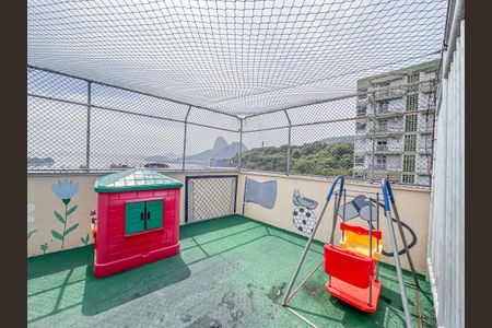 Apartamento para alugar com 90m², 4 quartos e sem vaga