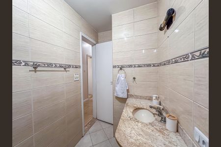 Apartamento para alugar com 90m², 4 quartos e sem vaga
