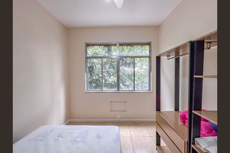 Apartamento para alugar com 90m², 4 quartos e sem vaga