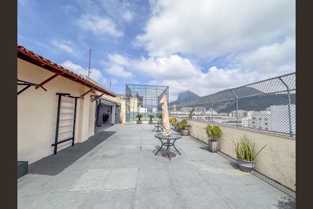 Apartamento para alugar com 90m², 4 quartos e sem vaga