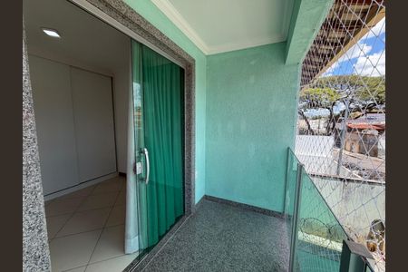 Varanda do Quarto Solteiro de casa à venda com 2 quartos, 70m² em Santa Terezinha, Belo Horizonte