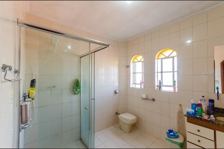 Casa à venda com 350m², 5 quartos e 3 vagasBanheiro 1