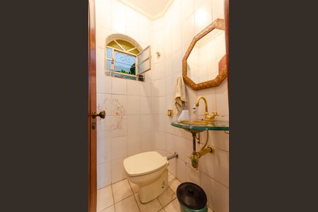 Casa à venda com 350m², 5 quartos e 3 vagasLavabo
