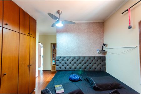 Casa à venda com 350m², 5 quartos e 3 vagasSuíte 2