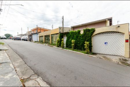 Casa à venda com 350m², 5 quartos e 3 vagasFachada
