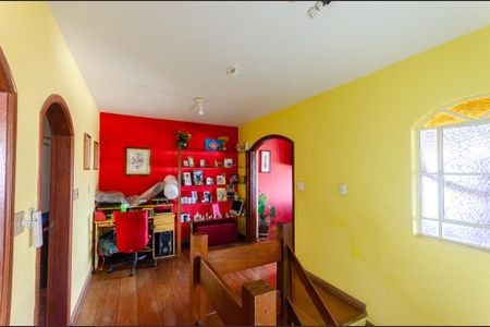 Casa à venda com 350m², 5 quartos e 3 vagasCorredor