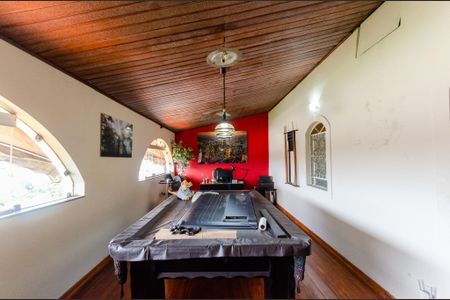 Casa à venda com 350m², 5 quartos e 3 vagasSala de Jogos