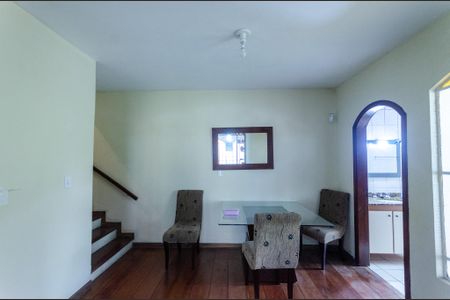 Casa à venda com 350m², 5 quartos e 3 vagasSala de estar