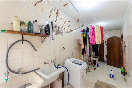 Casa à venda com 350m², 5 quartos e 3 vagasÁrea de Serviço