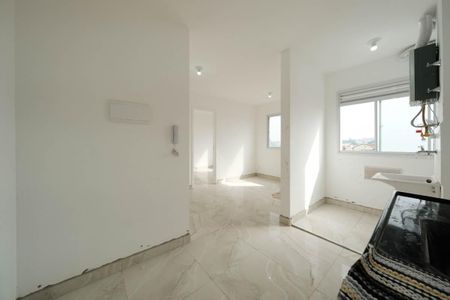 Sala/Cozinha de apartamento para alugar com 2 quartos, 35m² em Vila Ré, São Paulo