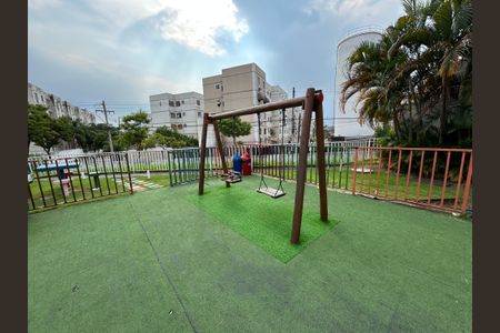 Apartamento para alugar com 55m², 2 quartos e 1 vagaÁrea comum - Playground