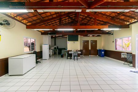 Apartamento para alugar com 49m², 2 quartos e sem vagaÁrea comum - Salão de festas