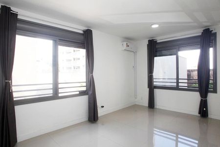 Studio - Sala / Quarto de kitnet/studio à venda com 1 quarto, 30m² em Farroupilha, Porto Alegre