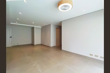 Apartamento à venda com 126m², 2 quartos e 1 vaga Apartamento à venda com 126m², 2 quartos e 1 vagaSala/Cozinha
