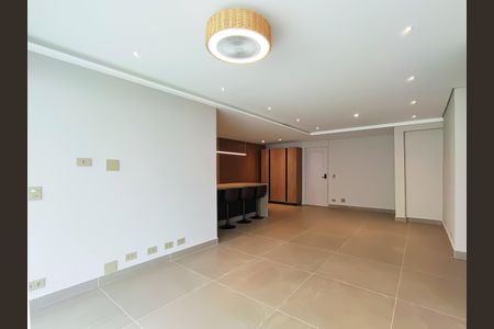 Apartamento à venda com 126m², 2 quartos e 1 vaga Apartamento à venda com 126m², 2 quartos e 1 vagaSala/Cozinha