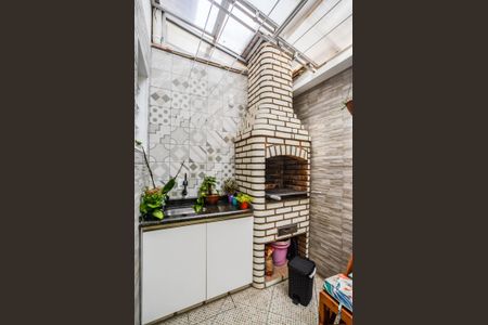 Casa de condomínio à venda com 69m², 2 quartos e 1 vagaChurrasqueira