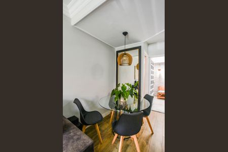 Casa de condomínio à venda com 69m², 2 quartos e 1 vagaSala