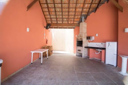 Casa de condomínio à venda com 69m², 2 quartos e 1 vagaÁrea comum - Churrasqueira