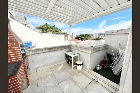 Casa de condomínio à venda com 68m², 2 quartos e 1 vaga Casa de condomínio à venda com 68m², 2 quartos e 1 vagaVaranda gourmet