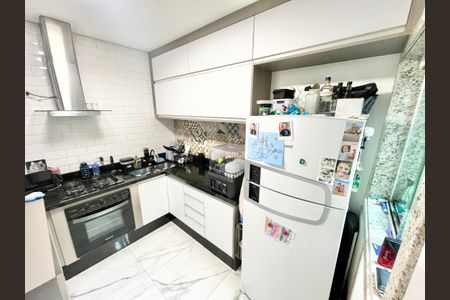 Casa de condomínio para alugar com 68m², 2 quartos e 1 vagaCozinha 