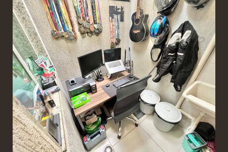 Casa de condomínio para alugar com 68m², 2 quartos e 1 vagaÁrea de Serviço