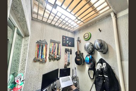 Casa de condomínio para alugar com 68m², 2 quartos e 1 vagaÁrea de Serviço