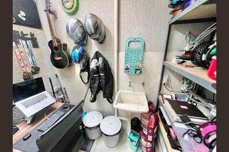 Casa de condomínio para alugar com 68m², 2 quartos e 1 vagaÁrea de Serviço