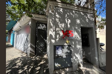 Casa de condomínio à venda com 68m², 2 quartos e 1 vaga Casa de condomínio à venda com 68m², 2 quartos e 1 vagaFachada